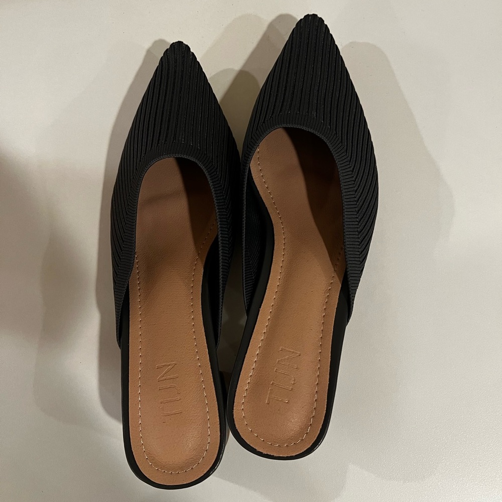 Grey Textured Women's Mules